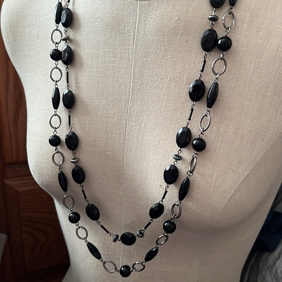 Vintage Double Strand Black Necklace. - Picture 1 of 6